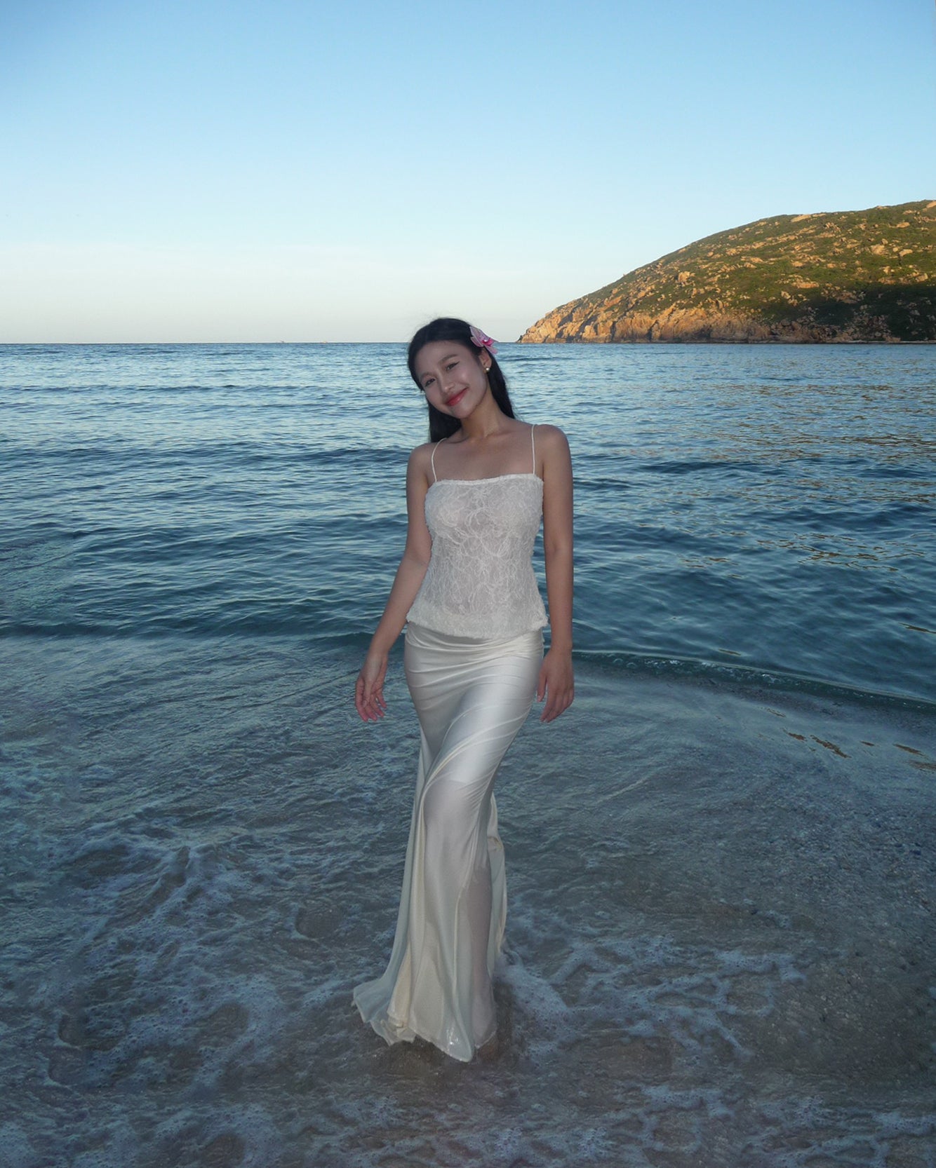 KALILA | Sleeveless Lace Top
